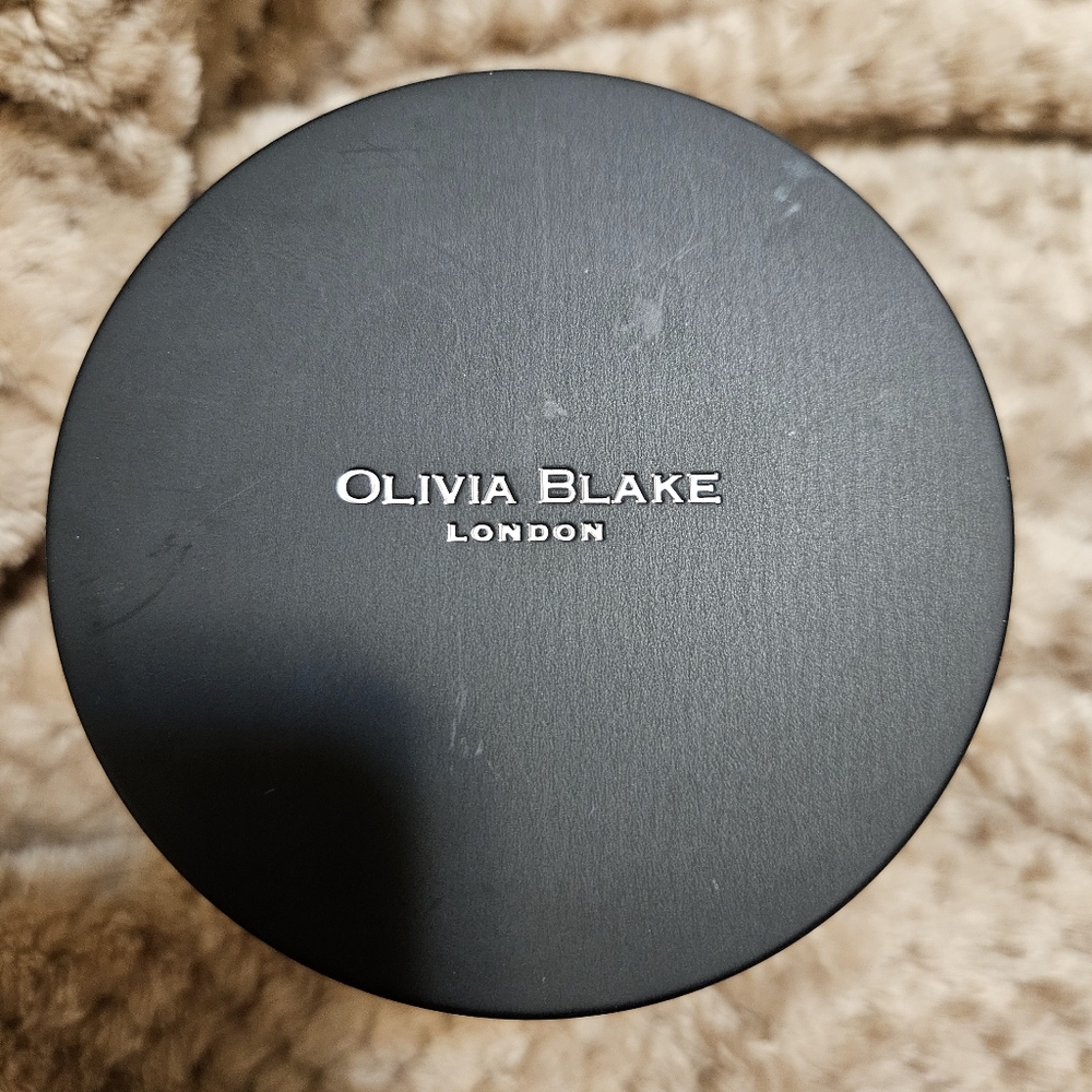 NWOT Luxury Olivia Blake ELDERBERRY & BAY LEAF SCENTED 1 Wick  CANDLE LONDON - Picture 4 of 4